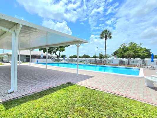 Property Slideshow image 3 of 18 | 2501 w golf blvd 127, Pompano Beach, FL, 33064
