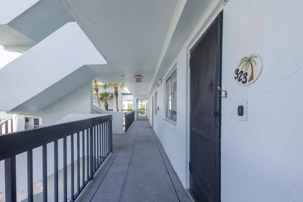 Property Slideshow image 3 of 31 | 6698 n 10th ave ave 323, Lake Worth, FL, 33467
