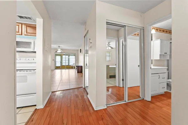 Property Slideshow image 2 of 32 | 109 lake barbara dr, West Palm Beach, FL, 33411