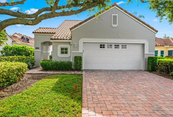 Property Slideshow image 2 of 65 | 1753 victoria cir, Vero Beach, FL, 32967
