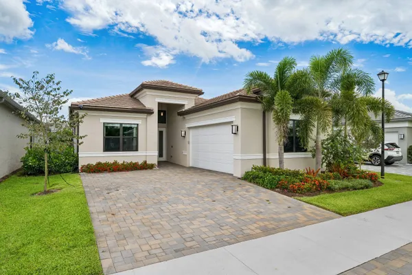 Property Slideshow image 2 of 52 | 9812 spruce woods dr, Boynton Beach, FL, 33473