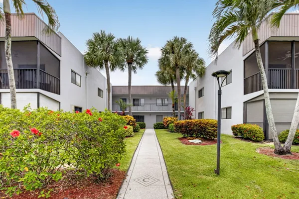 Property Slideshow image 2 of 60 | 15054 ashland way 82, Delray Beach, FL, 33484