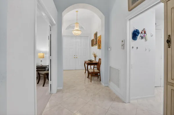 Property Slideshow image 3 of 84 | 5217 glenville dr, Boynton Beach, FL, 33437