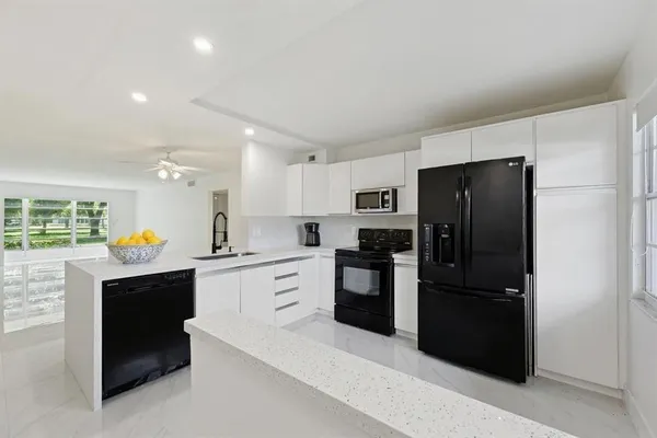 Property Slideshow image 3 of 25 | 2202 lucaya bnd m1, Coconut Creek, FL, 33066