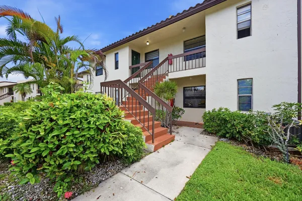 Property Slideshow image 2 of 23 | 21757 arriba real d, Boca Raton, FL, 33433