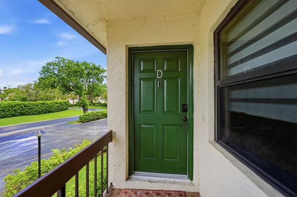 Property Slideshow image 3 of 23 | 21757 arriba real d, Boca Raton, FL, 33433