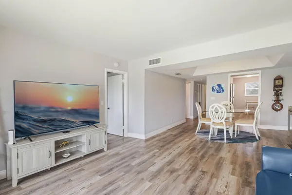 Property Slideshow image 3 of 33 | 6850 10th ave 310, Greenacres, FL, 33467