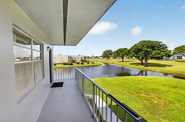 Property Slideshow image 2 of 71 | 265 burgundy f, Delray Beach, FL, 33484