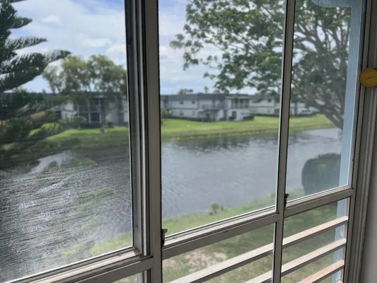 Property Slideshow image 3 of 27 | 424 saxony, Delray Beach, FL, 33446