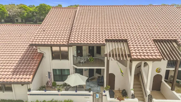 Property Slideshow image 2 of 32 | 3410 se martinique trce 102, Stuart, FL, 34997