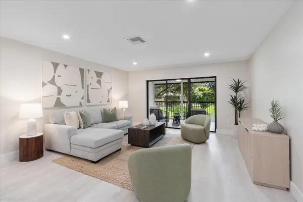 Property Slideshow image 2 of 51 | 52 stratford ln f, Boynton Beach, FL, 33436