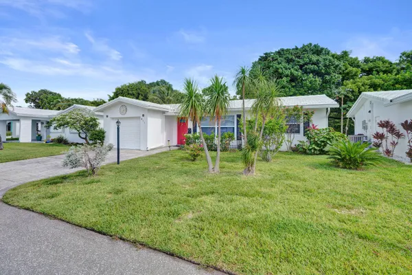 Property Slideshow image 3 of 43 | 411 nw 26th ct, Pompano Beach, FL, 33064