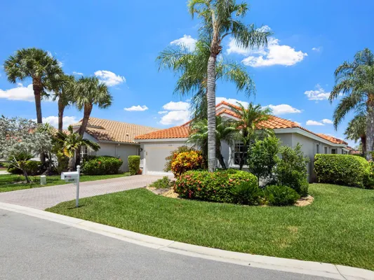 Property Slideshow image 2 of 59 | 5320 glenville dr, Boynton Beach, FL, 33437