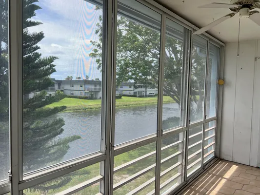 Property Slideshow image 2 of 27 | 424 saxony, Delray Beach, FL, 33446