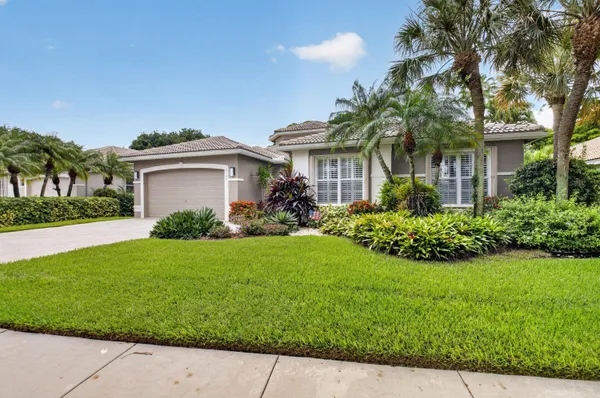 Property Slideshow image 2 of 121 | 7180 francisco bend dr, Delray Beach, FL, 33446