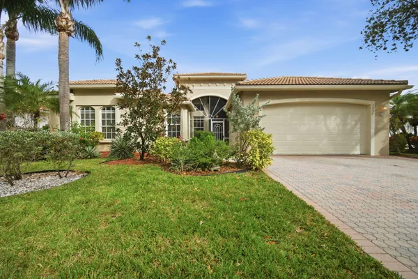 Property Slideshow image 3 of 49 | 7558 tarpon cove cir, Lake Worth, FL, 33467