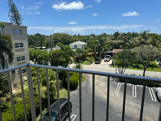 Property Slideshow image 3 of 18 | 2615 ne 3rd ct 4120, Boynton Beach, FL, 33435