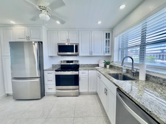 Property Slideshow image 2 of 37 | 2016 s federal hwy 404, Boynton Beach, FL, 33435