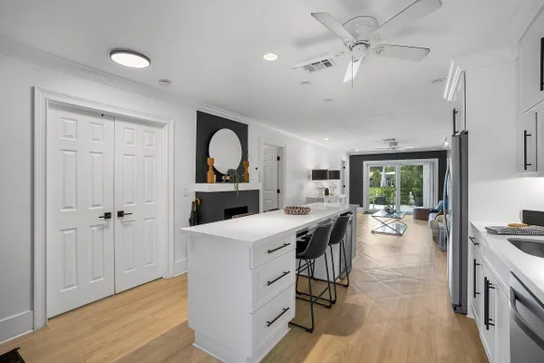 Property Slideshow image 2 of 47 | 8900 warwick dr, Boca Raton, FL, 33433