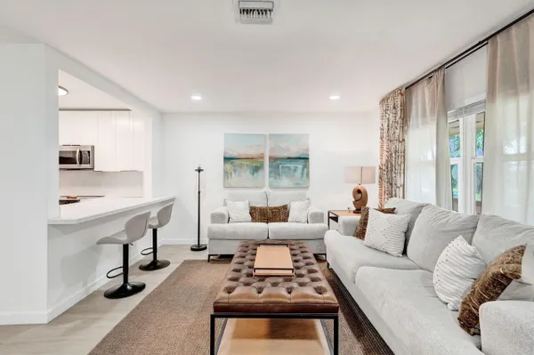 Property Slideshow image 2 of 43 | 207 salisbury i i, West Palm Beach, FL, 33417