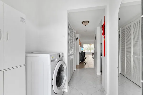 Property Slideshow image 3 of 29 | 2860 sw 22nd ave 4040, Delray Beach, FL, 33445