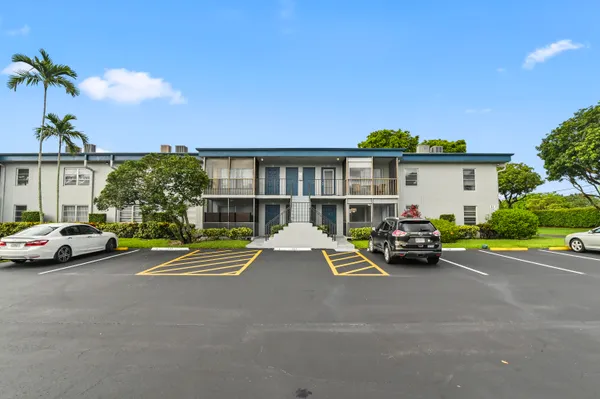 Property Slideshow image 2 of 46 | 7535 s oriole blvd 108, Delray Beach, FL, 33446