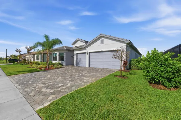 Property Slideshow image 2 of 42 | 12426 sw crystal cove dr, Port St. Lucie, FL, 34987