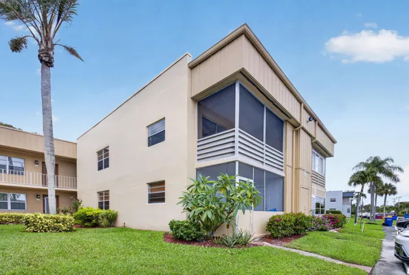 Property Slideshow image 2 of 80 | 506 e capri rd 506, Delray Beach, FL, 33484