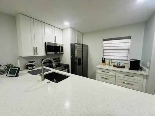 Property Slideshow image 3 of 50 | 2601 ne 3rd ct 1050, Boynton Beach, FL, 33435