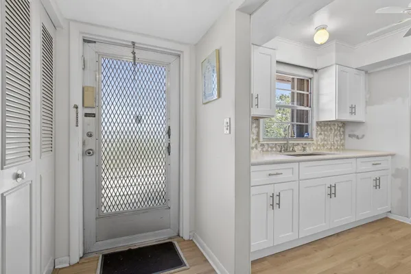 Property Slideshow image 3 of 34 | 1 golfs edge f, West Palm Beach, FL, 33417