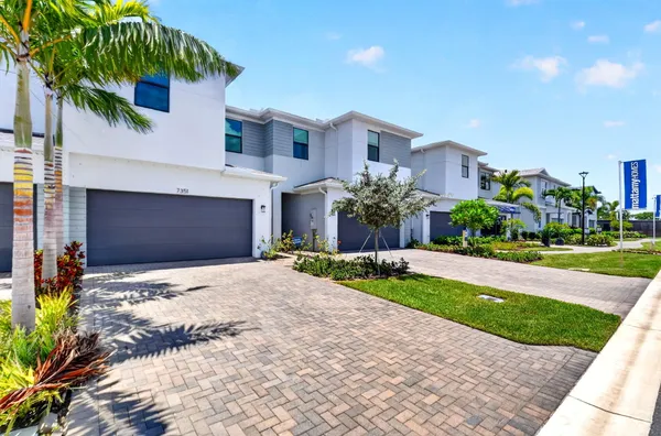Property Slideshow image 3 of 33 | 7351 lenora ln, Lake Worth, FL, 33467