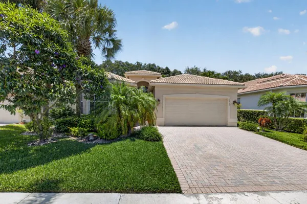 Property Slideshow image 2 of 48 | 6959 imperial beach cir, Delray Beach, FL, 33446
