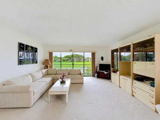 Property Slideshow image 2 of 35 | 48 piedmont, Delray Beach, FL, 33484