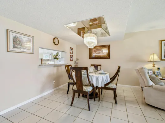 Property Slideshow image 2 of 41 | 6698 10th ave 106, Lake Worth, FL, 33467