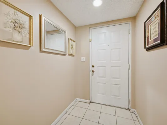 Property Slideshow image 3 of 41 | 6698 10th ave 106, Lake Worth, FL, 33467