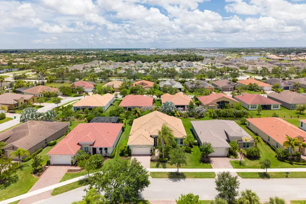 Property Slideshow image 3 of 57 | 11331 sw aspen ln, Port St. Lucie, FL, 34987