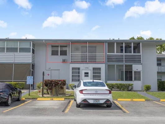 Property Slideshow image 2 of 32 | 186 norwich h 186, West Palm Beach, FL, 33417