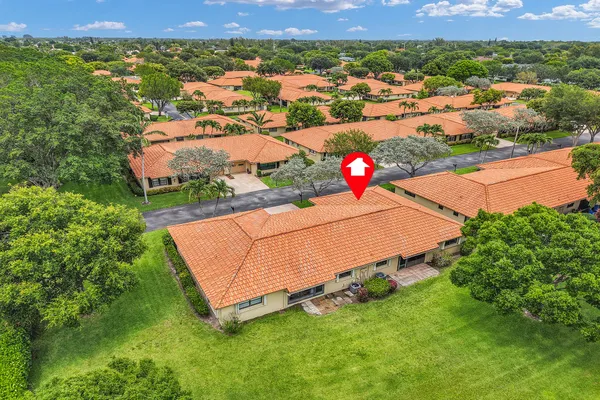 Property Slideshow image 2 of 21 | 4450 nutmeg tree ln a, Boynton Beach, FL, 33436