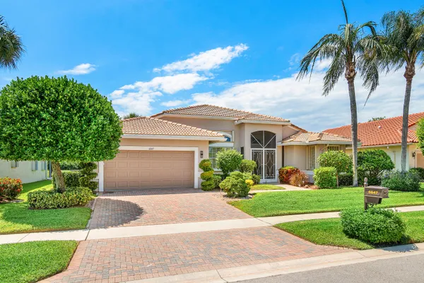 Property Slideshow image 2 of 48 | 6847 w liseron, Boynton Beach, FL, 33437