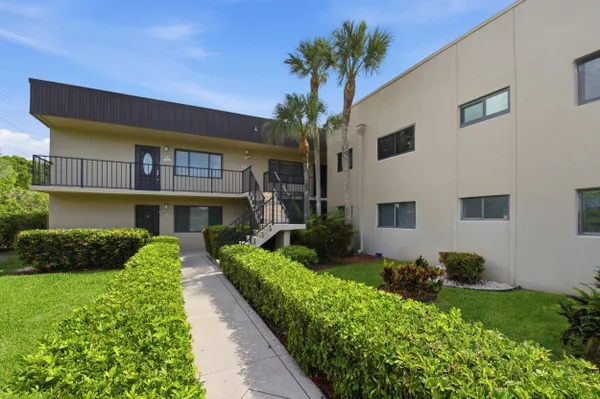 Property Slideshow image 2 of 82 | 15126 ashland st 250, Delray Beach, FL, 33484