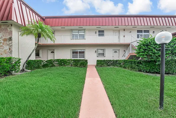 Property Slideshow image 2 of 45 | 12013 greenway cir 106, Royal Palm Beach, FL, 33411