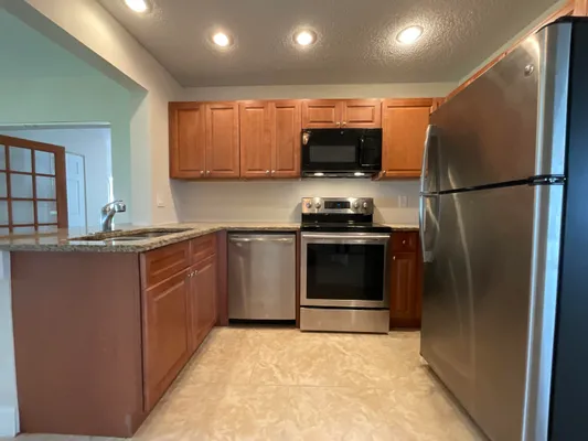 Property Slideshow image 2 of 25 | 2016 sw 16th ave, Boynton Beach, FL, 33426