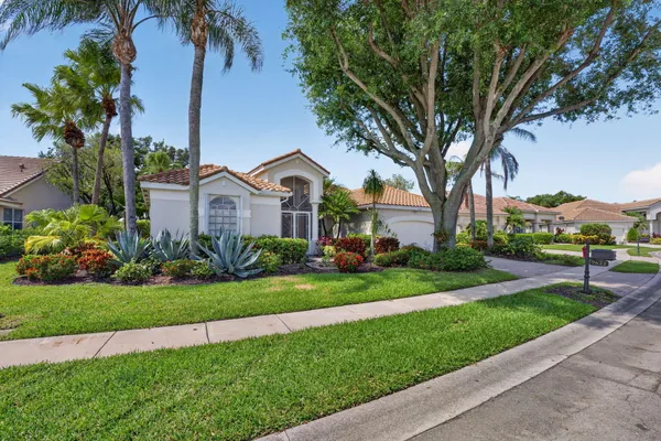 Property Slideshow image 3 of 51 | 7622 northport dr, Boynton Beach, FL, 33472