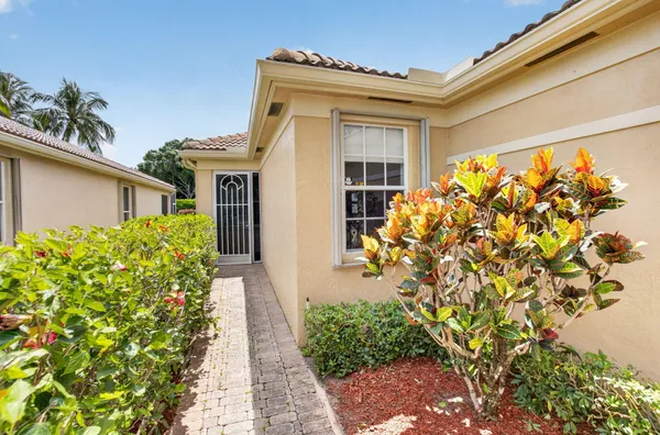 Property Slideshow image 3 of 148 | 15562 fiorenza cir, Delray Beach, FL, 33446