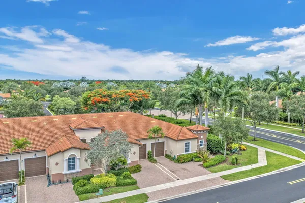 Property Slideshow image 2 of 45 | 15074 via porta, Delray Beach, FL, 33446