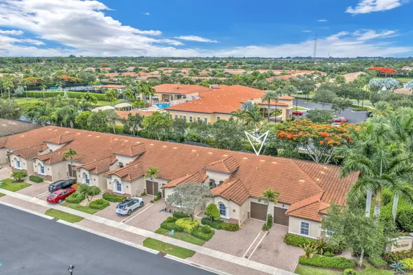 Property Slideshow image 3 of 45 | 15074 via porta, Delray Beach, FL, 33446