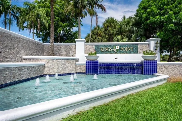 Property Slideshow image 2 of 40 | 9342 s belfort cir 214, Tamarac, FL, 33321