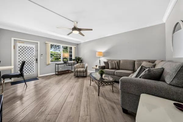 Property Slideshow image 2 of 22 | 1039 berkshire b cres 1039, Deerfield Beach, FL, 33442