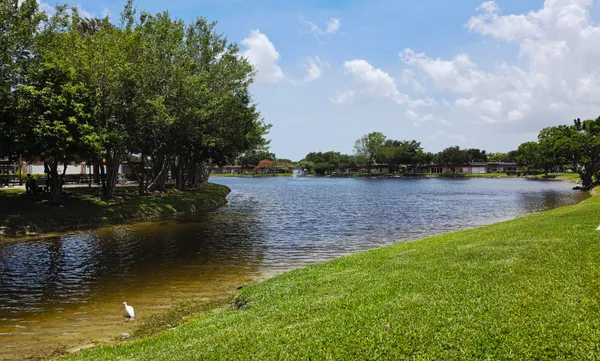 Property Slideshow image 2 of 17 | 713 nantucket cir b, Lake Worth, FL, 33467