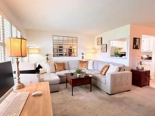 Property Slideshow image 3 of 36 | 320 horizons 103, Boynton Beach, FL, 33435
